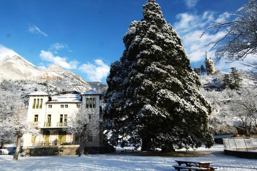 Villa Sequoia Jausiers Eksteriør bilde